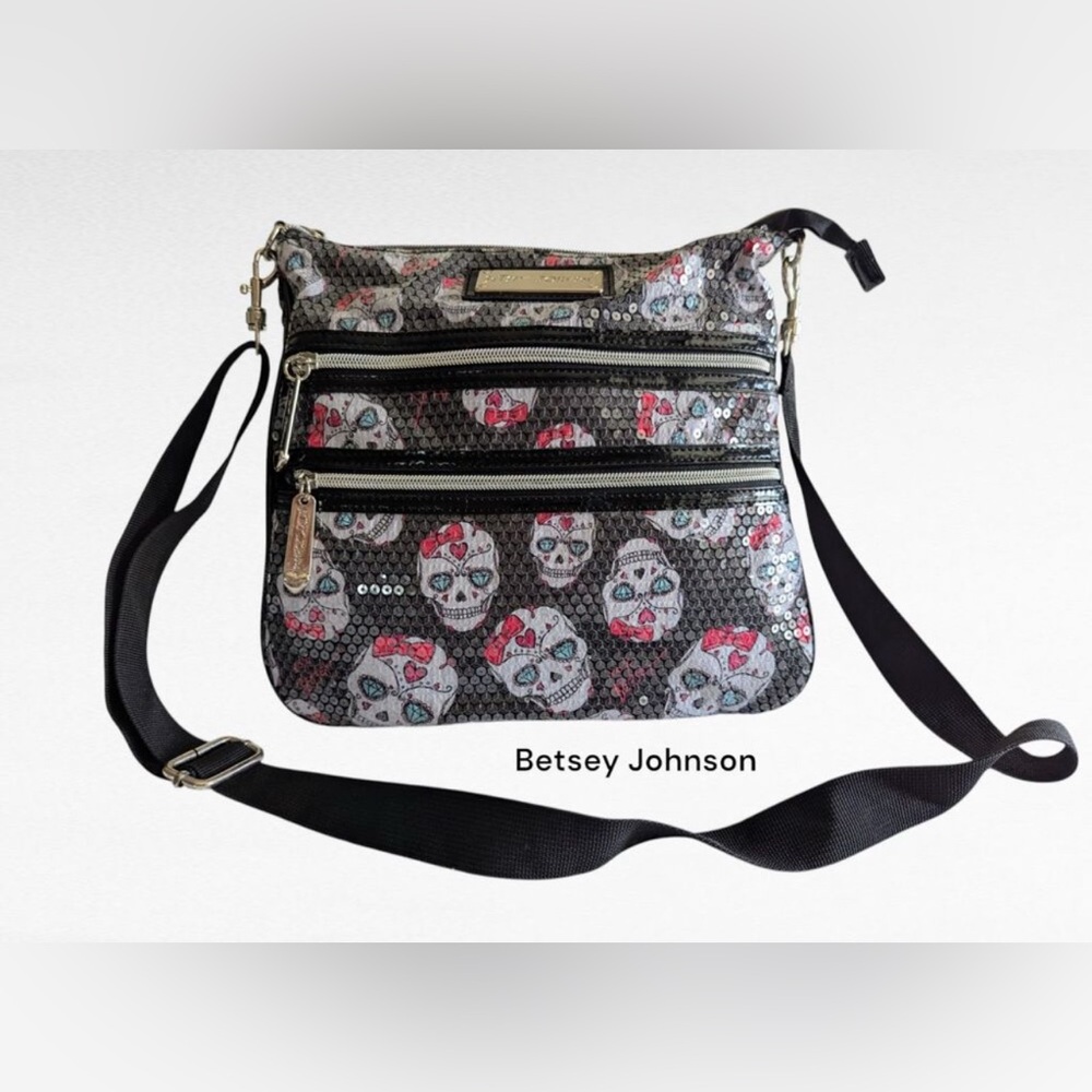 NEW Betsey Johnson Sequin Multi Pocket Sugar Skull Crossbody Bag Purse Goth